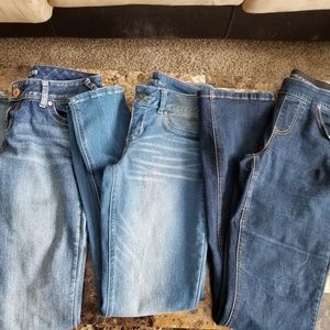 3 pair maurice's Jeans size small